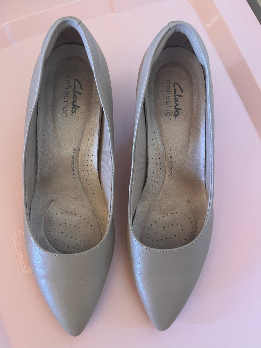 Clarks Women's Pointed Heels in versatile neutral